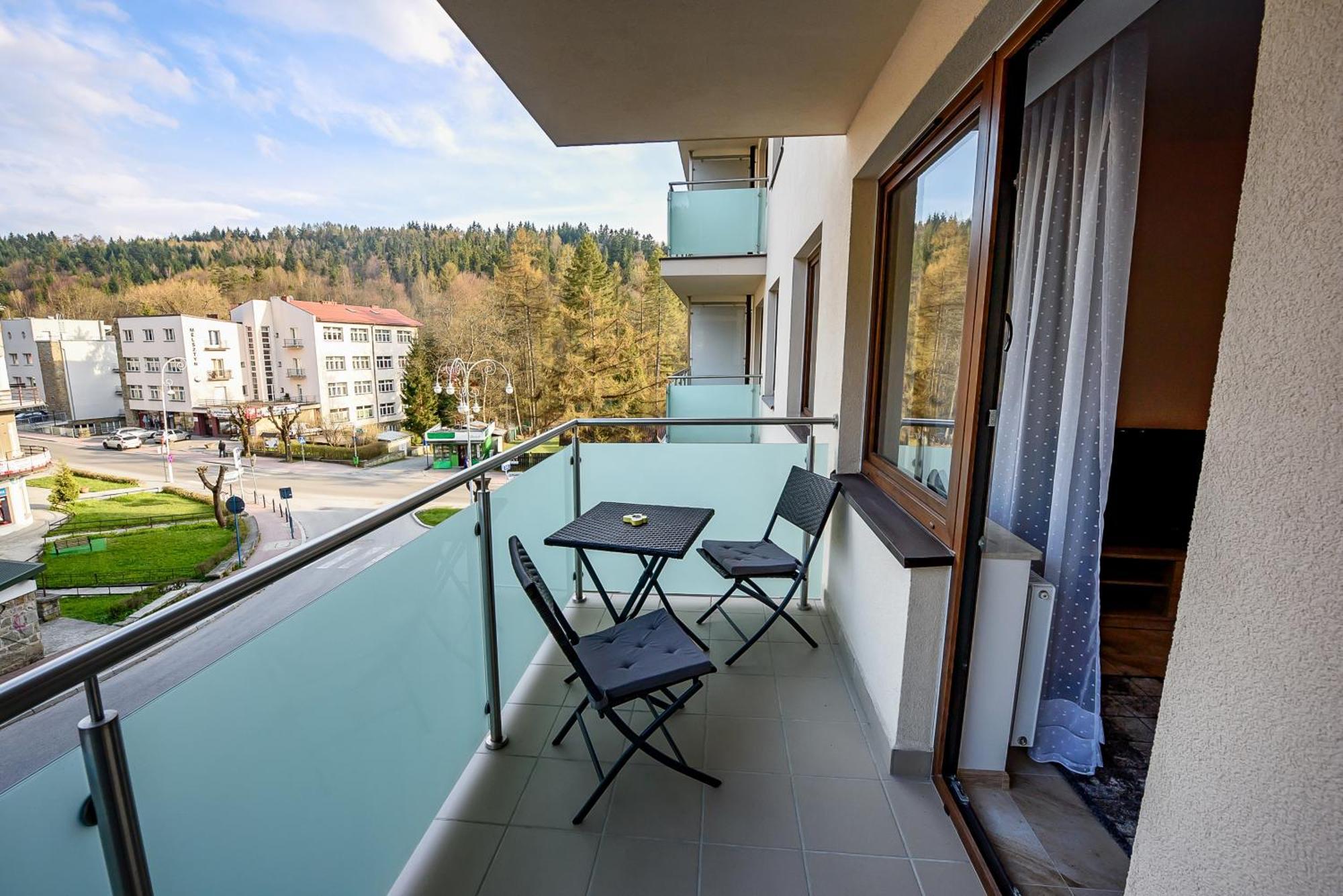Apartamenty Sun & Snow Zielony Zdroj Криница-Здруй Екстериор снимка